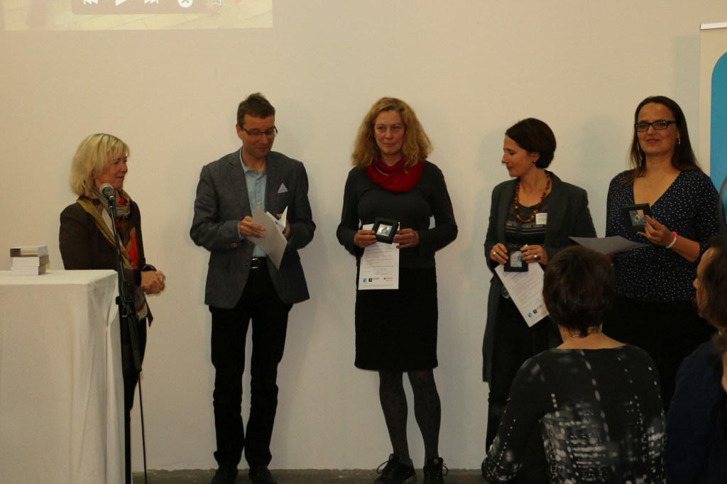 Von links nach rechts: Ministerin Doris Ahnen, Lukas Nübling, Karin Mainer, Cornelia Rößler, Alexandra Deutsch.
